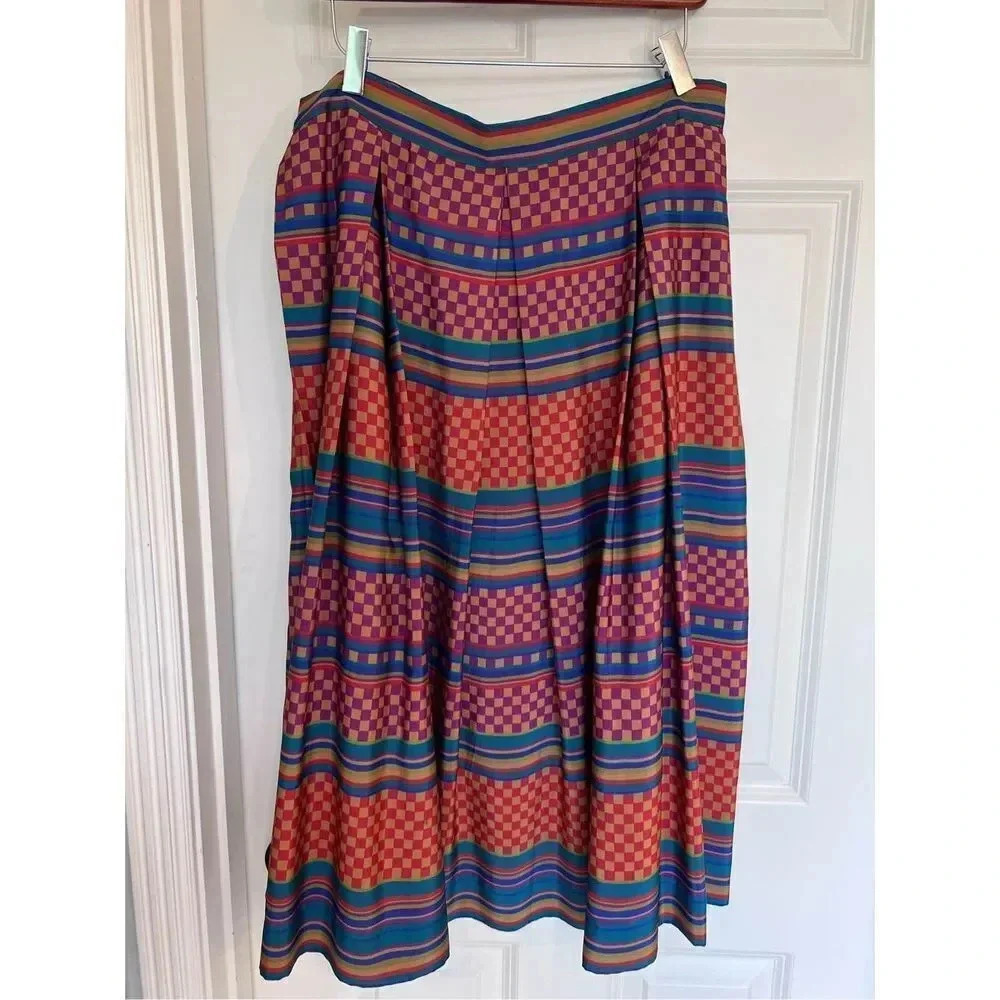 vintage Liz Claiborne red Art Deco fit and flair midi skirt size S-M - Picture 4 of 10